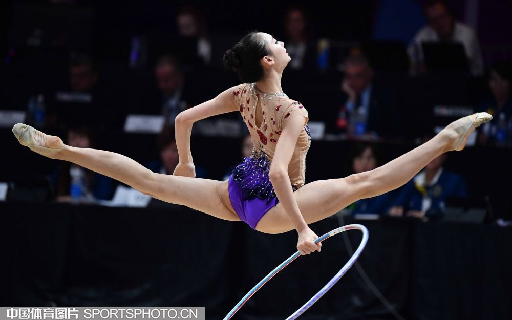 利雅得胜利2-0客胜麦加统一，C罗破门+造点后让点，马内点射